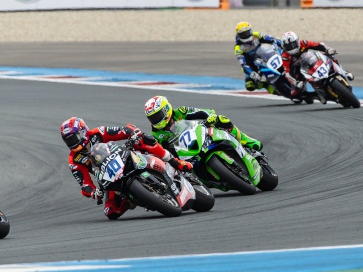 260418Assen_0685x900.jpg