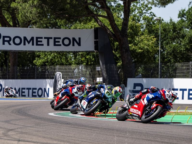 230716Imola_7702x900.jpg